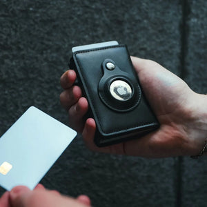 Carbon Fiber Wallet — Premium Feel for Expensive Taste